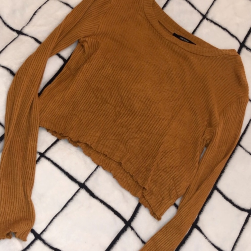 cropped long sleeve
